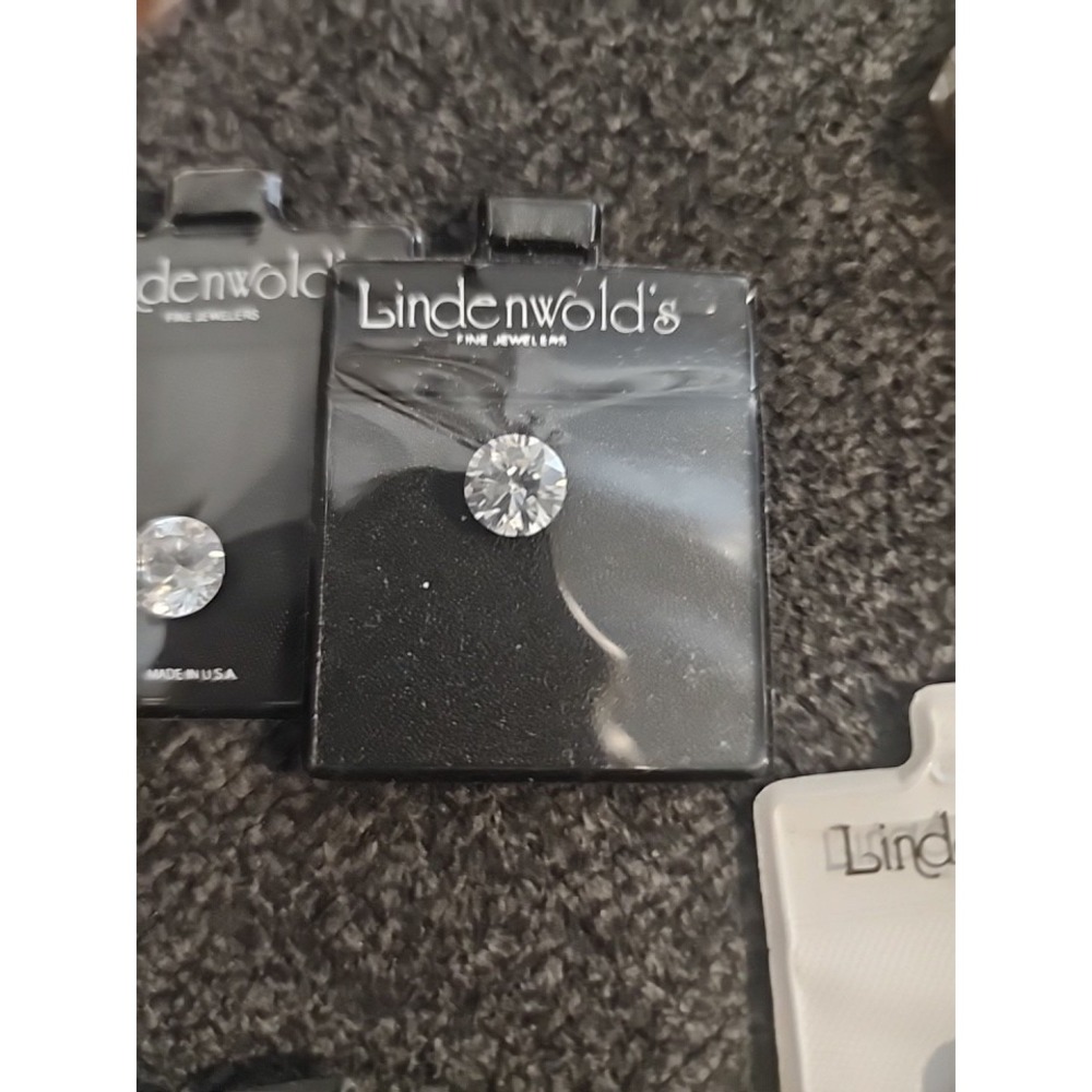 Set Of 3 Vintage‎ Lindenwold's Fine Jewelers Simulated Loose Diamond in Pouch CZ